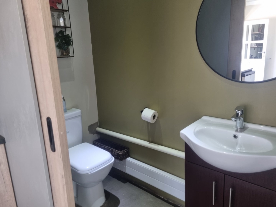 5 Bedroom Property for Sale in Vaalpark Free State